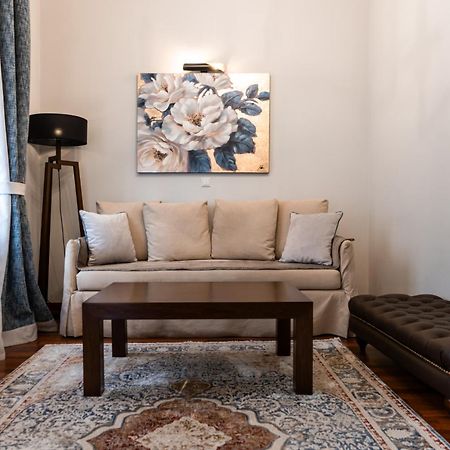 Asty Luxury Apartments เอเธนส์ ภายนอก รูปภาพ