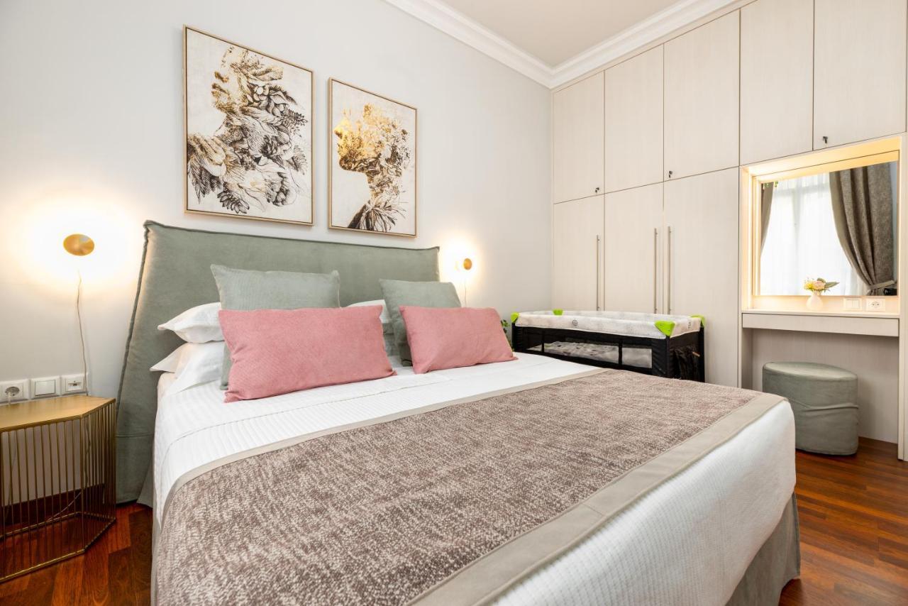 Asty Luxury Apartments เอเธนส์ ภายนอก รูปภาพ