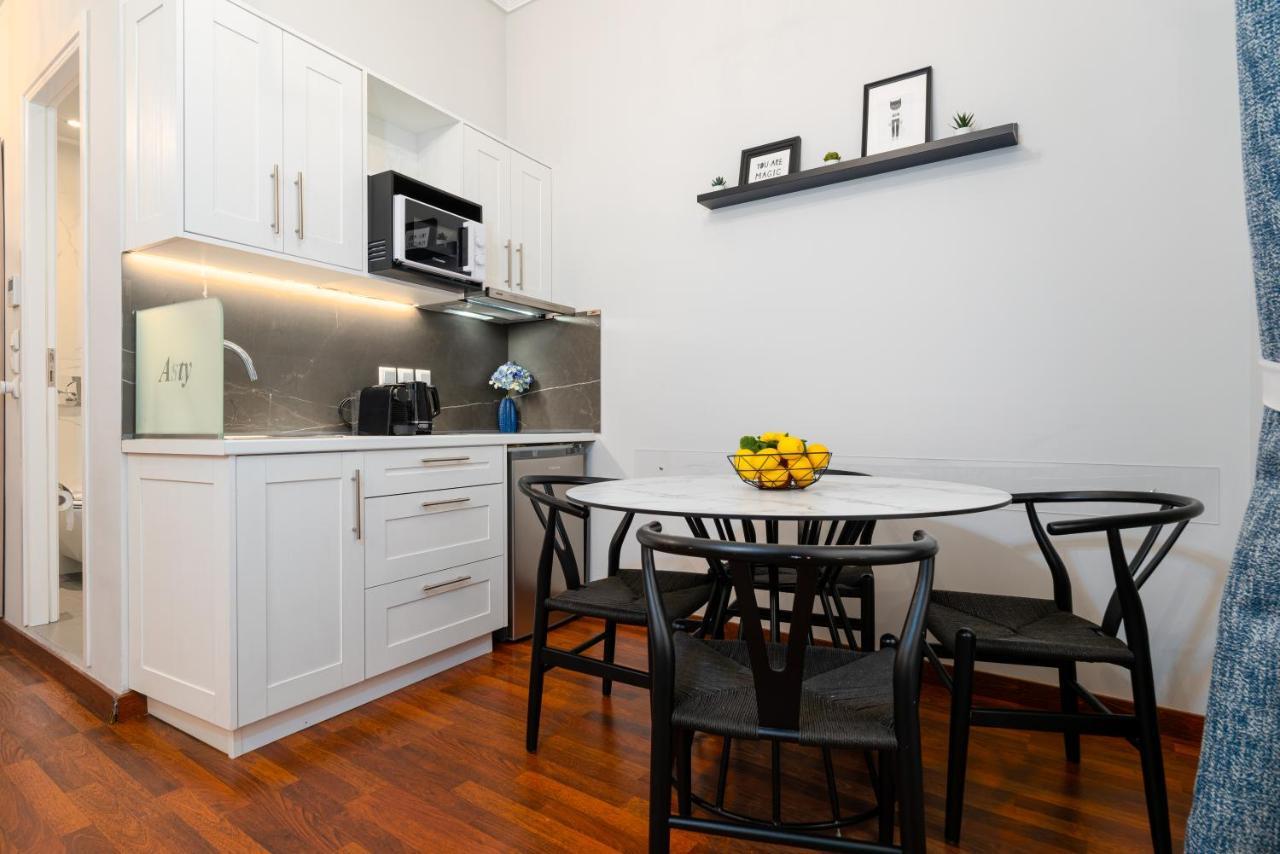 Asty Luxury Apartments เอเธนส์ ภายนอก รูปภาพ
