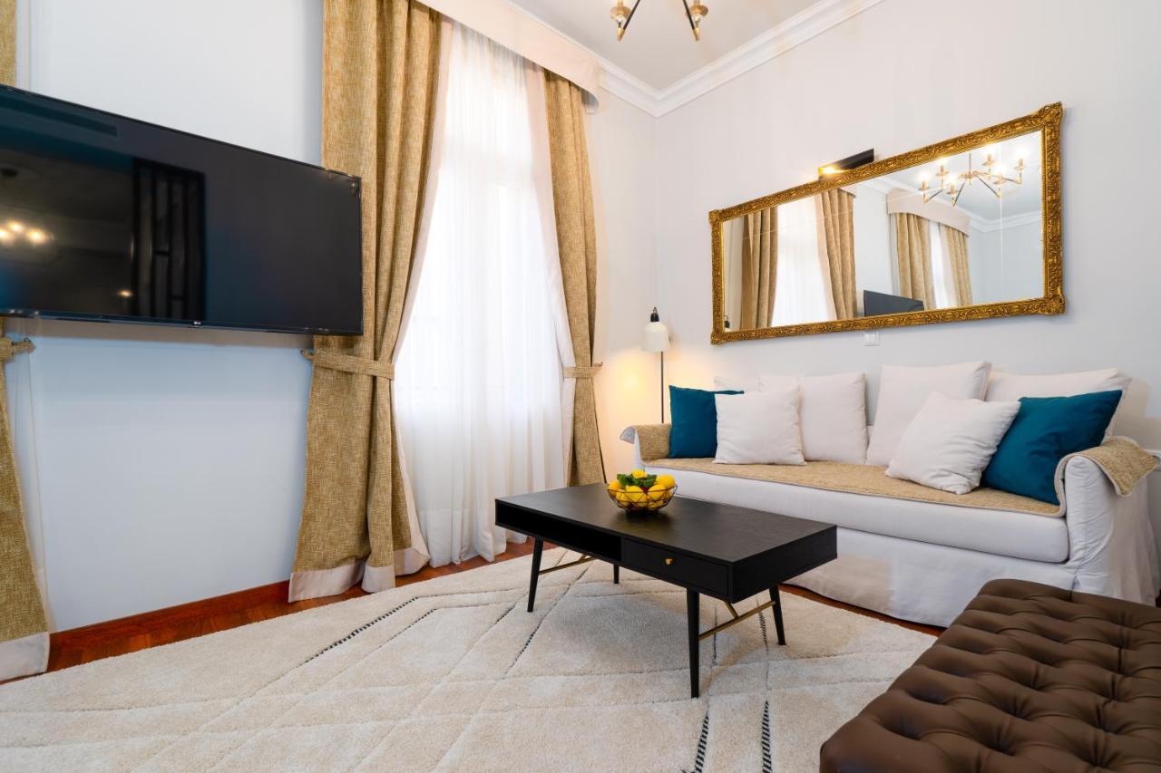 Asty Luxury Apartments เอเธนส์ ภายนอก รูปภาพ