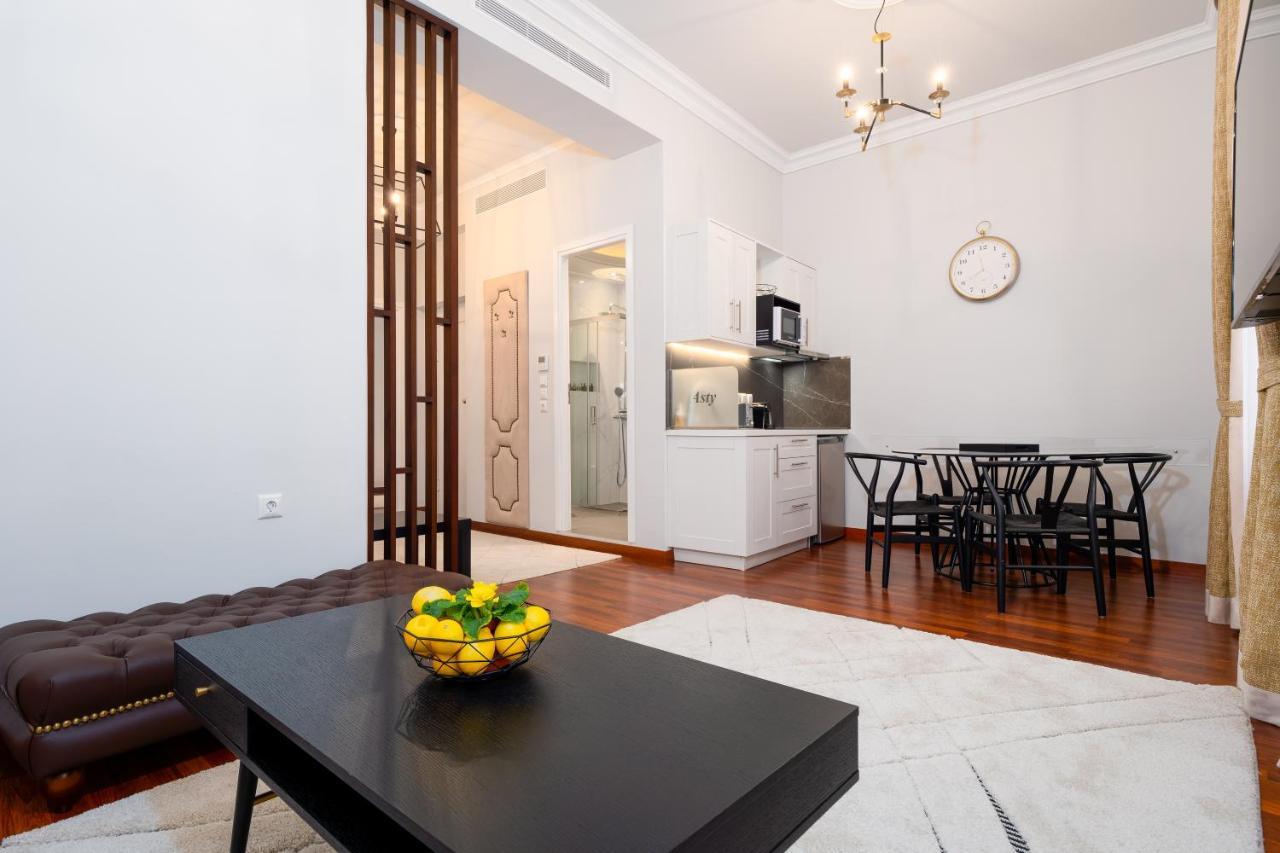 Asty Luxury Apartments เอเธนส์ ภายนอก รูปภาพ