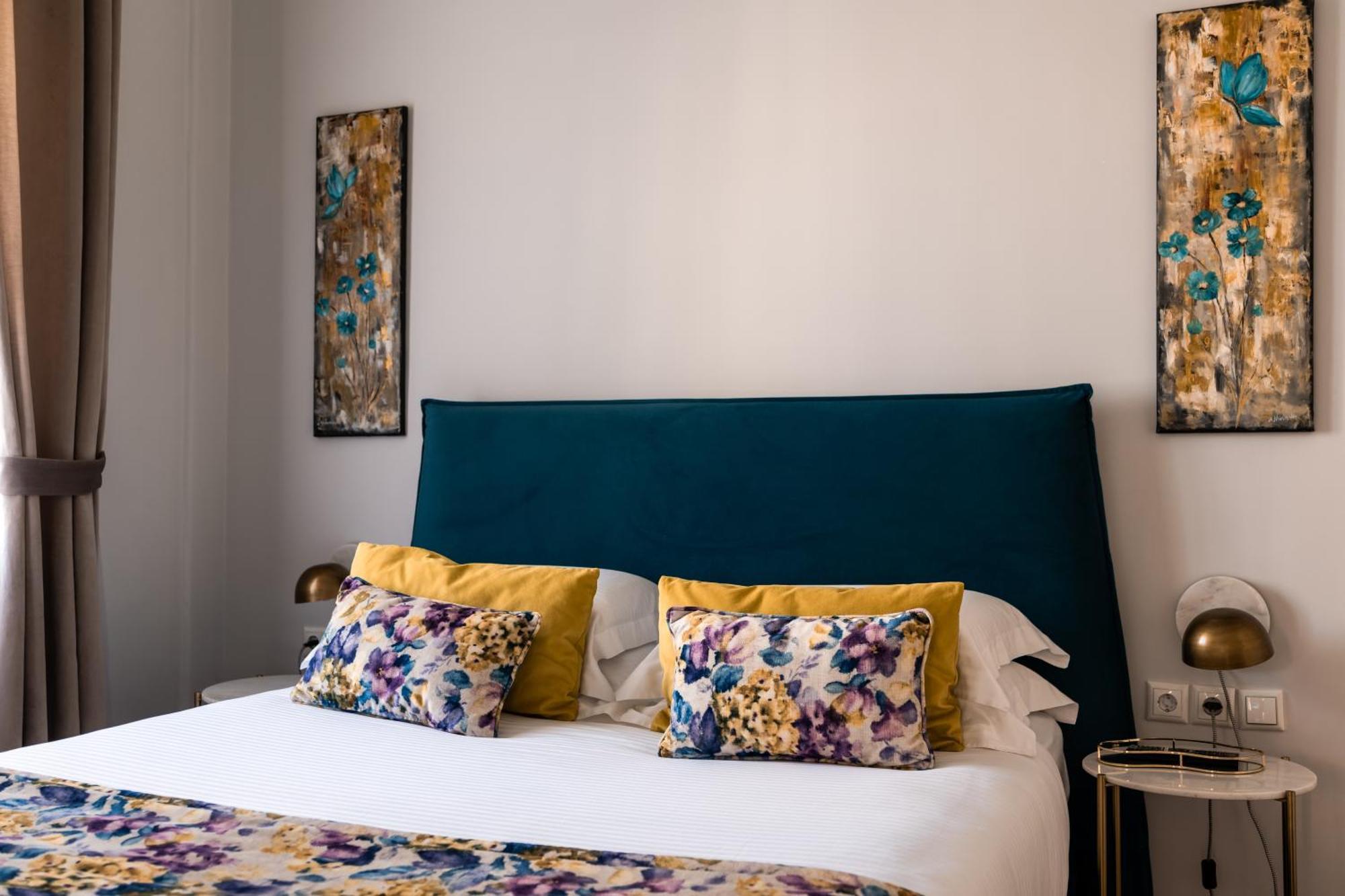 Asty Luxury Apartments เอเธนส์ ภายนอก รูปภาพ